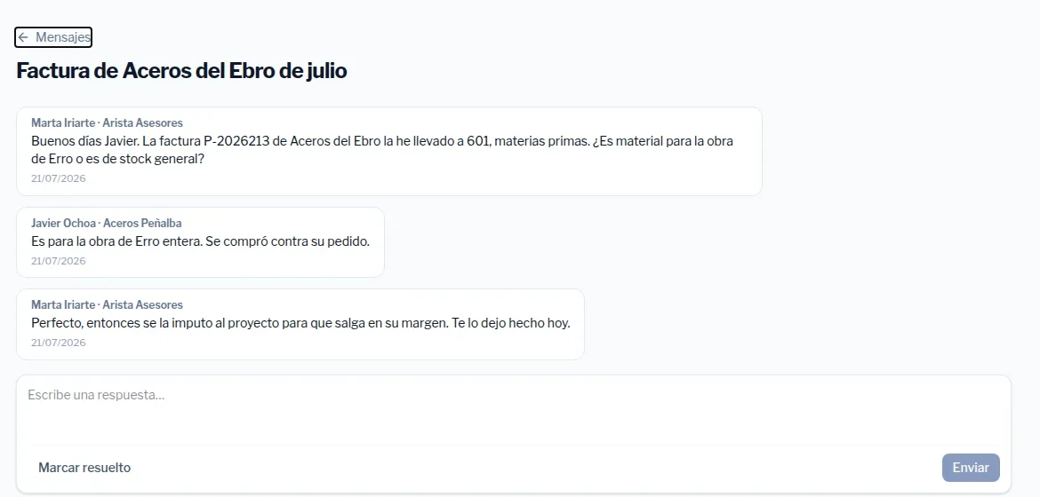 Conversación entre la asesoría y la empresa colgada de un asiento contable